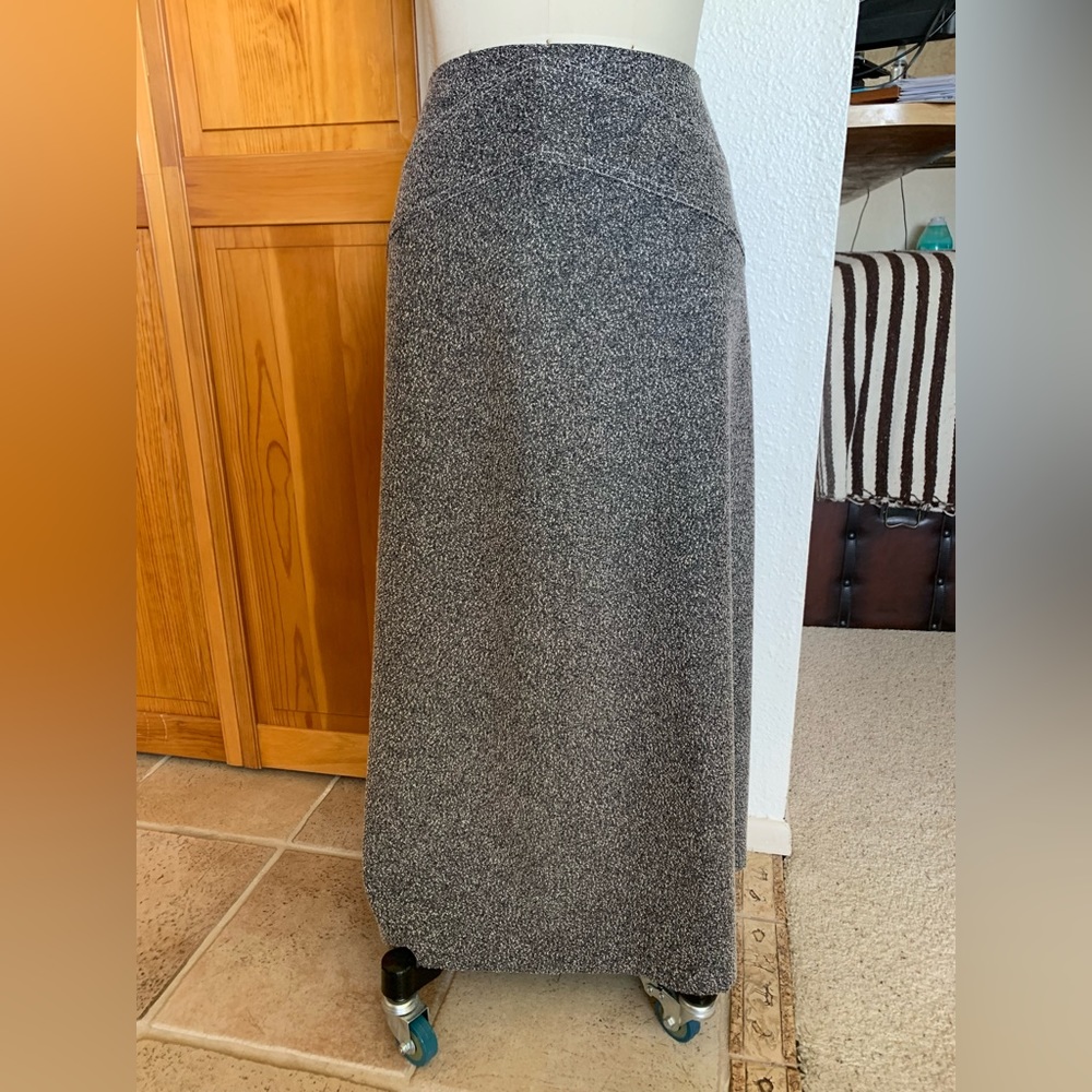 Closet clean out sale! Casual/semi professional, long skirt a good condition